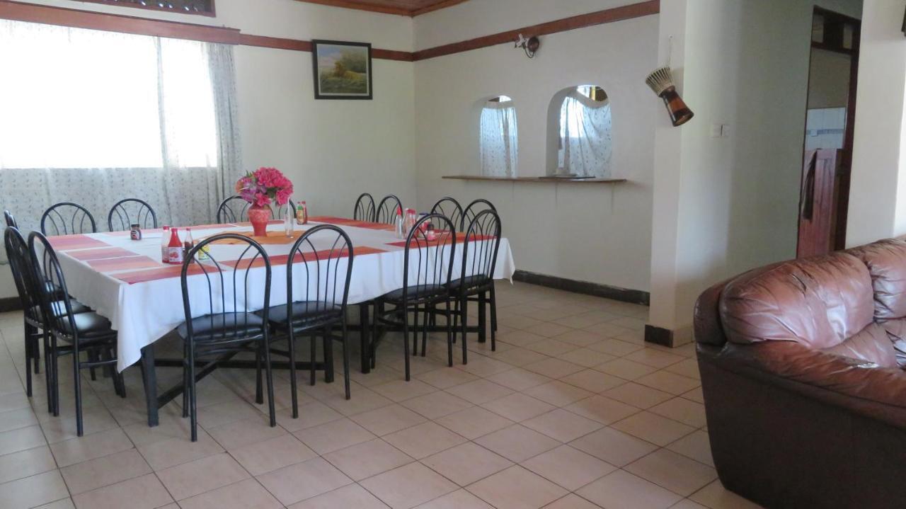 Global Village Hotel Pakwach Ngoại thất bức ảnh