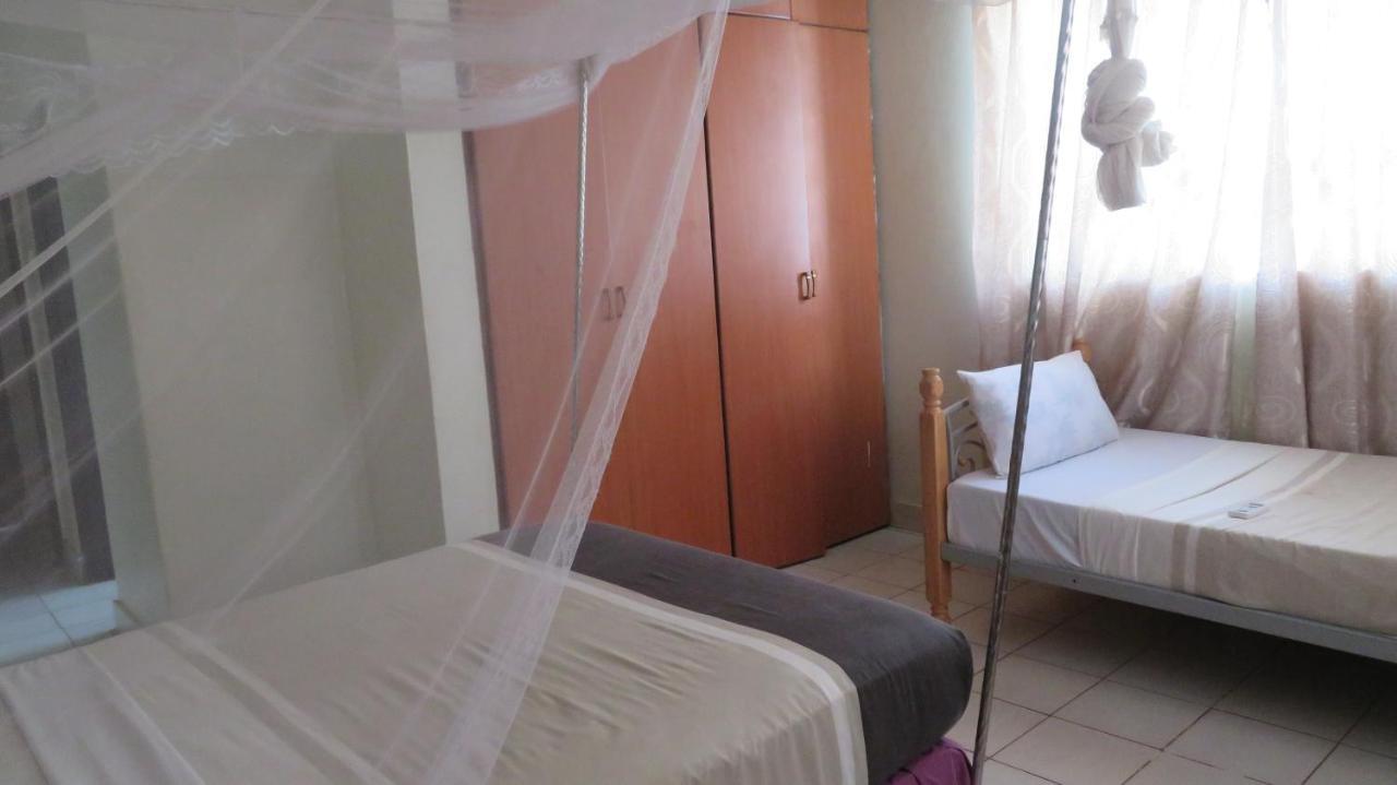 Global Village Hotel Pakwach Ngoại thất bức ảnh
