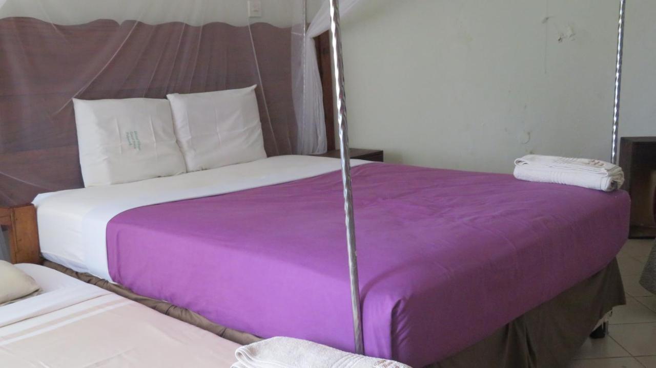 Global Village Hotel Pakwach Ngoại thất bức ảnh